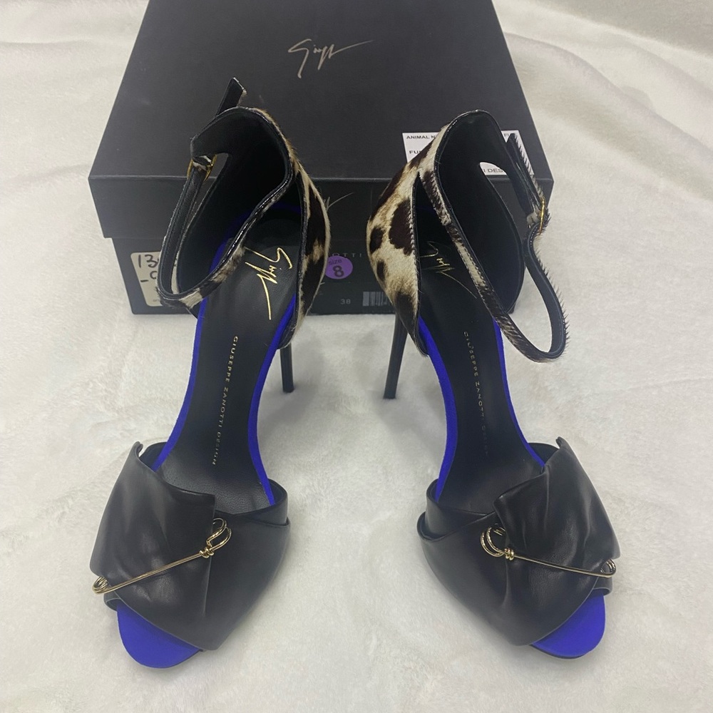 BRAND NEW! Giuseppe Zanotti Pumps in black Size 38